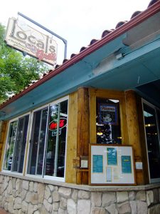 locals-grill-exterior